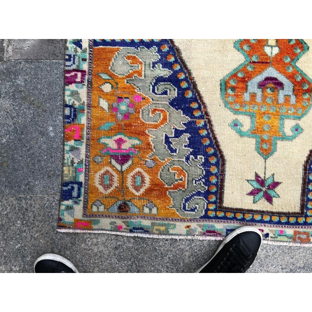 1960s Vintage Turkish Oushak Rug - 4′ × 7′2″ For Sale - Image 9 of 10