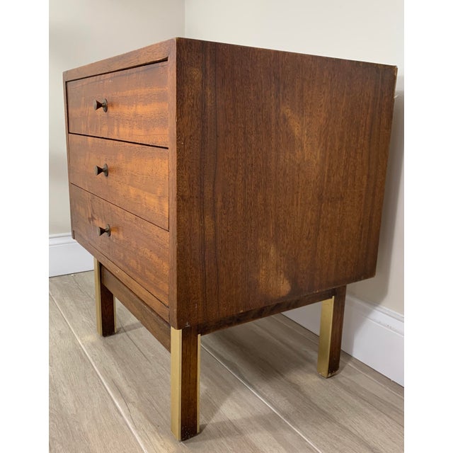 1970s American of Martinsville Single Nightstand For Sale In Miami - Image 6 of 13