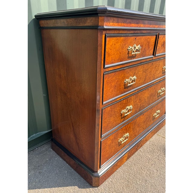 Burr Walnut Chest of Drawers, 1850s For Sale - Image 14 of 18