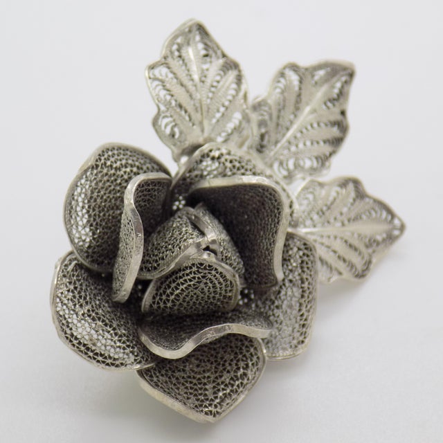 Vintage Italian Handmade Genuine Silver Filigree Rose Shaped Brooch, 1970s For Sale - Image 3 of 13