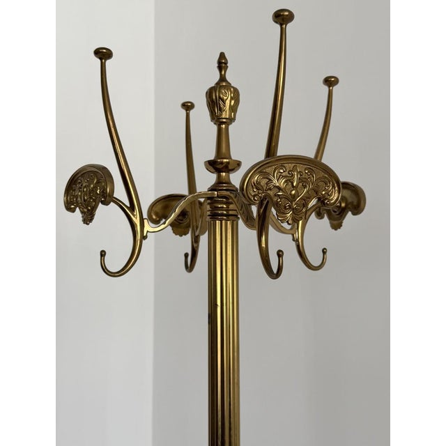 Vintage Brass Coat Rack with Rotating Crown and Fluted Column, 1960s For Sale - Image 4 of 18