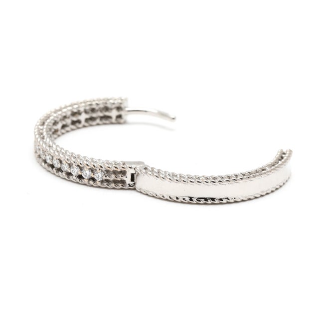Roberto Coin .50ctw Diamond Hoop Earrings, 18k White Gold, A Pair For Sale - Image 4 of 5