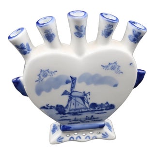 Vintage MCM Delftware Delft Blue Tulip 5-Finger Fan Bud Vase For Sale