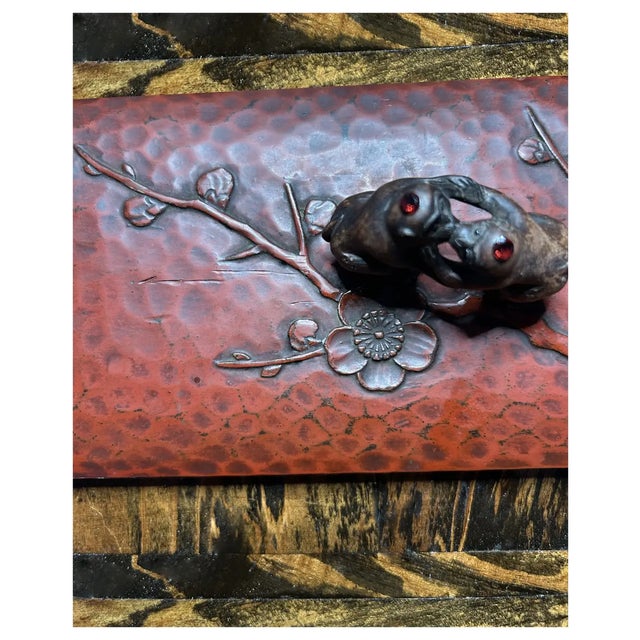 Wood 1930s Ooak Japanese Kissing Monkeys/Lacquer Box/Gems For Sale - Image 7 of 12