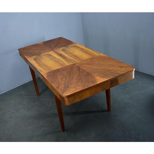 1930s Extendable Dining Table in Walnut by Jindrich Halabala, Czechoslovakia, 1939 For Sale - Image 5 of 18