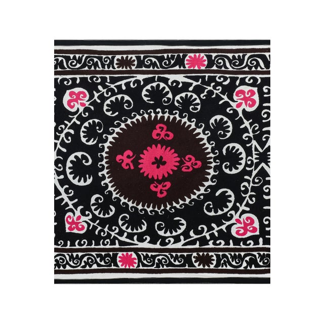 Suzani Tablecloth 4'1'' X 5'2'' For Sale - Image 4 of 10