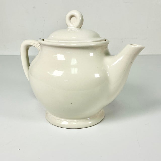 1940s Vintage Farmhouse Boho Chic Art Deco Porcelier Vitreous Tea Pot, 6 Cup Size. For Sale - Image 9 of 14