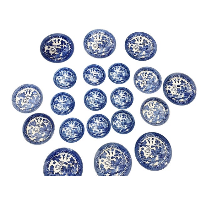 Vintage Blue and White Willow Pattern Decorative Set of 21 Plates Made in Japan For Sale - Image 11 of 12