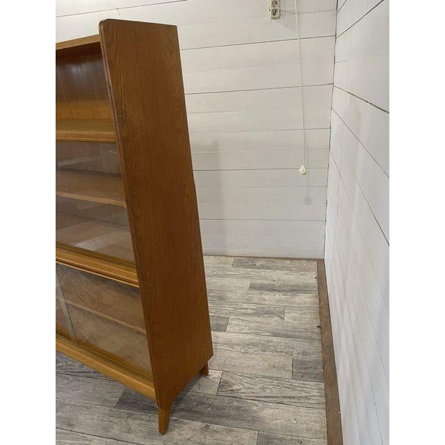 Glass Vintage Show / Bookcase by Tatra Nabytok N.P. Pravenec, 1970 For Sale - Image 7 of 9