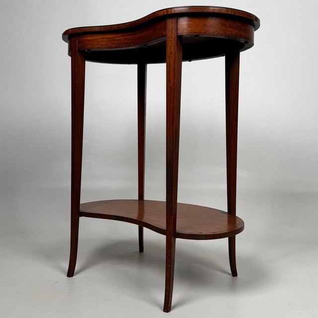 Wood 19th Century English Satinwood Kidney-Shaped Side Table For Sale - Image 7 of 11