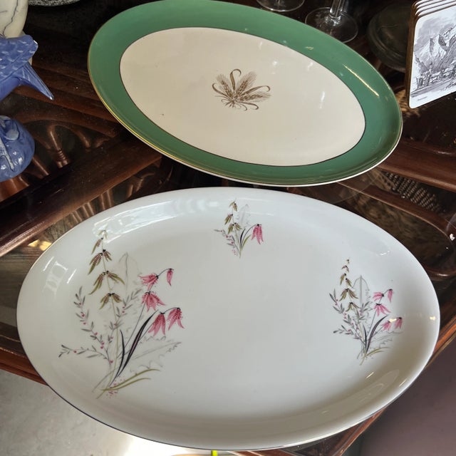 Mid-Century Modern 1970s Bavarian Collection of Platters- Set of 2 For Sale - Image 3 of 6