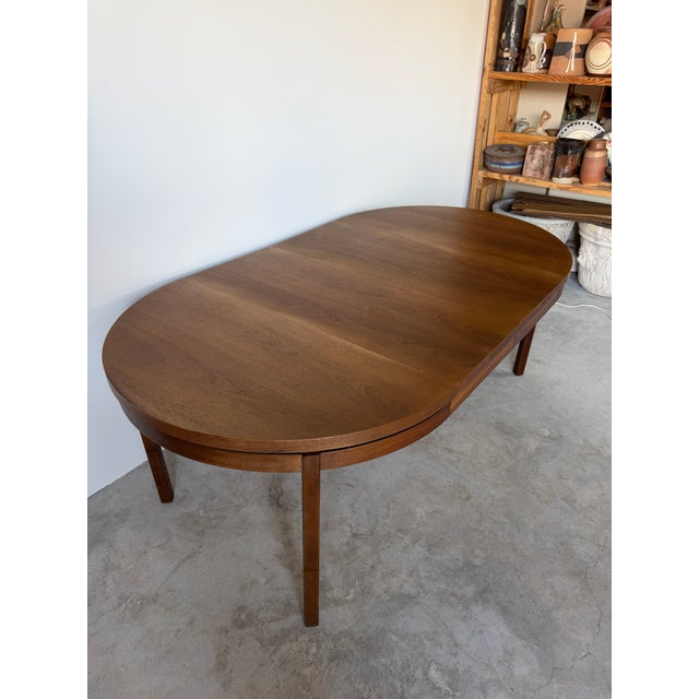 Brown Mid-Century Modern Merton Gershun for Dillingham “Spirit” Expandable Dining Table For Sale - Image 8 of 17
