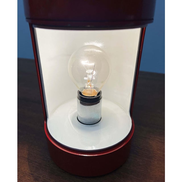 Mid-Century Modern Italian Space Age Red Model Laura Table Lamps by Olaf Von Bohr and Diego Valenti for Valenti Luce Milano, 1960s, Set of 2 For Sale - Image 10 of 18