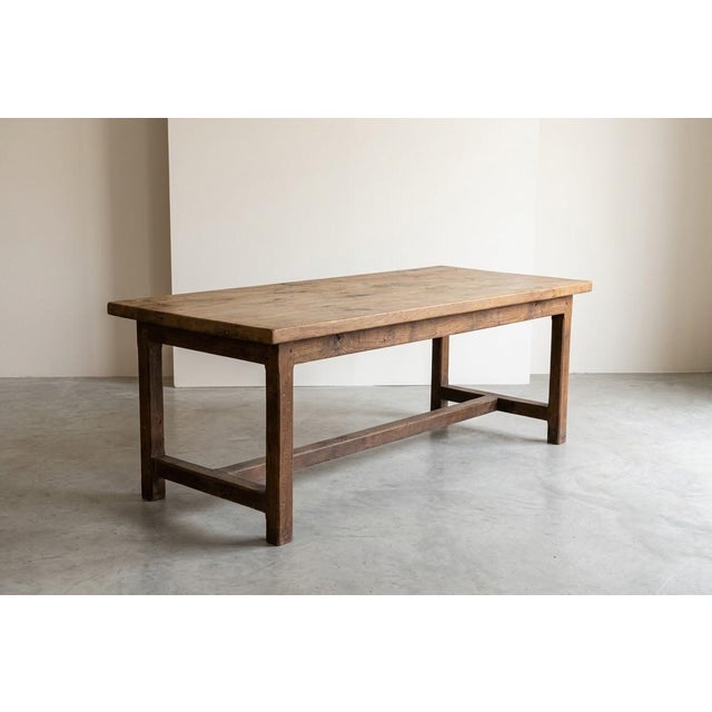 Antique Farmhouse Table in Oak and Elm, 1870s, in Very Good conditions. Designed before 1890 This piece has an attribution...