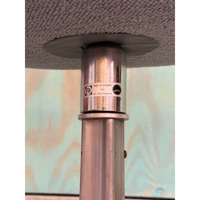 1971 Pair of Swan Chairs Arne Jacobsen for Fritz Hansen Danish Modern Swivel and Rock For Sale - Image 9 of 10