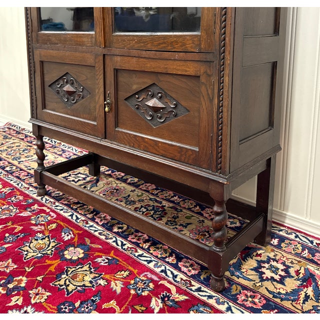 Antique English Bookcase Bookshelf Cabinet Double Door Barley Twist Oak c.1930s For Sale - Image 9 of 17