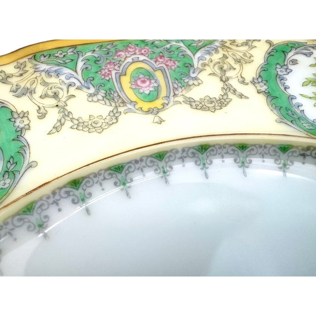 1930's Art Deco Meito Japan Hand-Painted Porcelain Dinner Plates, Set of 8 – Gilt & Emerald Cartouche Design For Sale - Image 10 of 15