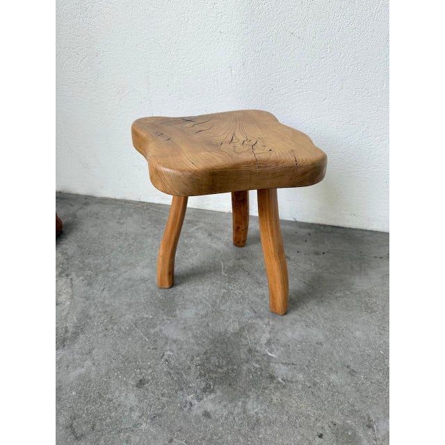Freeform Elm Tripod Stool, 1950 For Sale - Image 12 of 18