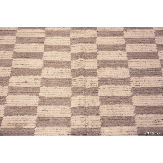 Modern Neutral Grey and Ivory Checkerboard Pattern Rug For Sale - Image 4 of 6