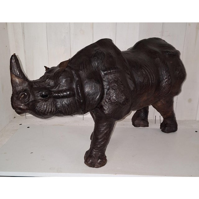1970s Vintage Stool in the Shape of a Rhinoceros in Cowhide Leather, 1970s For Sale - Image 5 of 13