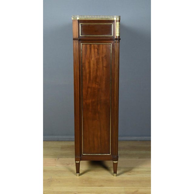 Louis XVI Mahogany Secretary, Late 18th Century For Sale - Image 9 of 18