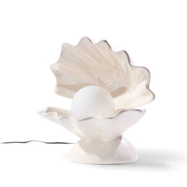 Mid 20th Century Mid Century Modern Oyster Shell Shaped Porcelain Lamps - Pair For Sale In Chicago - Image 6 of 9