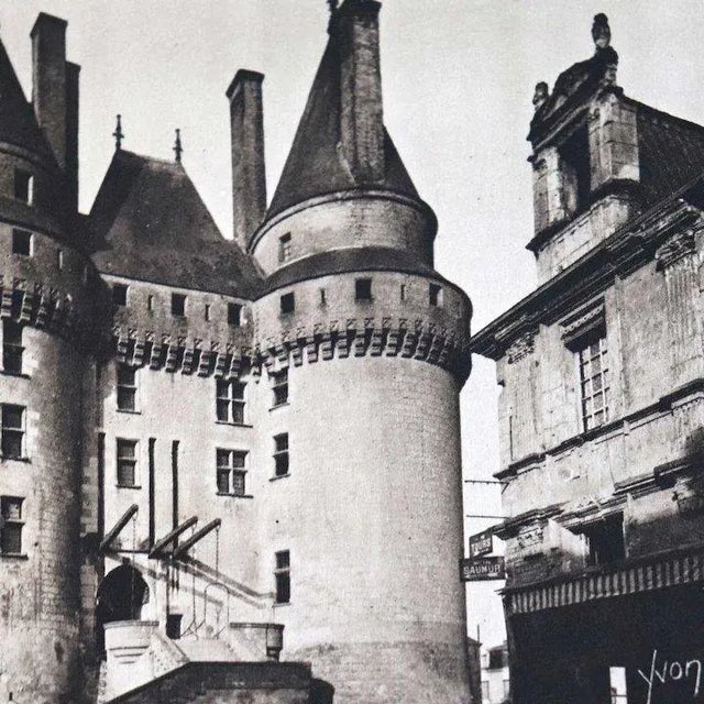 Vintage Les Chateaux de la Loire by Jean-M. Schweitzer Illustrated Album For Sale In Denver - Image 6 of 7