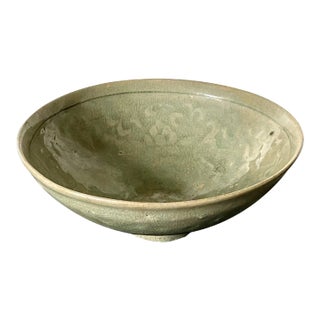 Antique Korean Ceramic Bowl with Incised Design For Sale