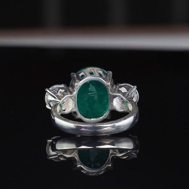Statement Dinner Ring of Brazilian Emerald & Genuine Zircons in Silver Size 7 For Sale In Raleigh - Image 6 of 7