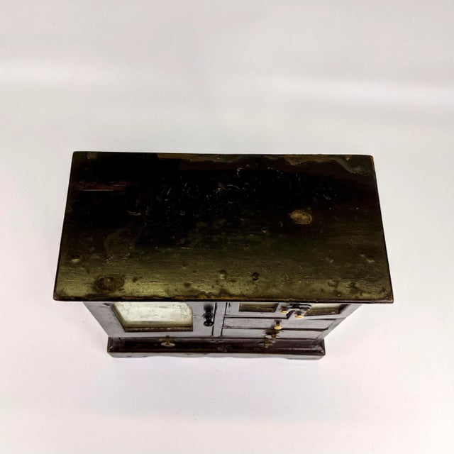 Chinese 20th Century Miniature Lacquered Jewelry Box For Sale - Image 3 of 9