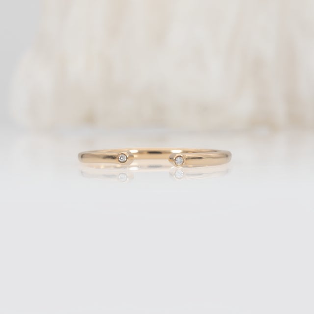 2020s Open Band Ring With Bezel Diamond Accents in Solid 14k Gold | Stackable Band, Size 6.75 For Sale - Image 5 of 9