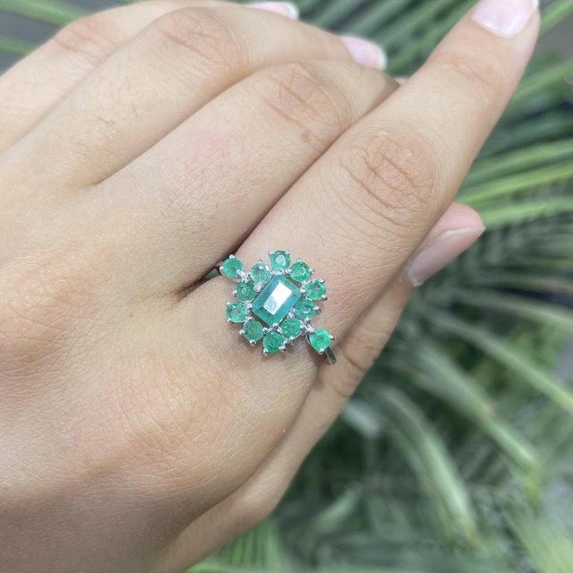 Gemstone Vintage Style Emerald and Diamond Cluster Ring in Silver, Size 8.5 For Sale - Image 7 of 14