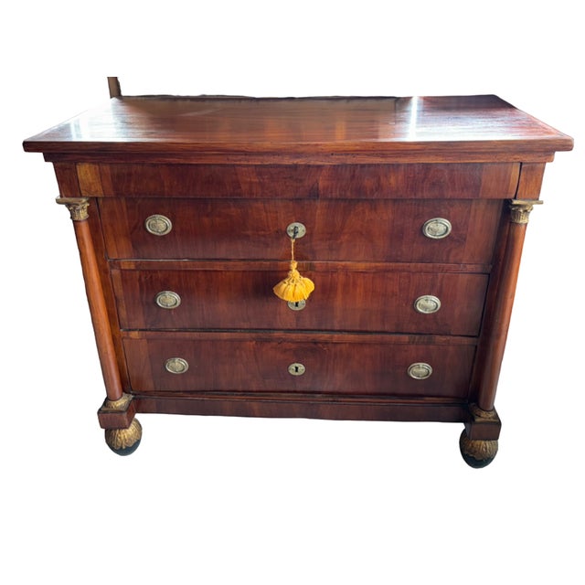 Traditional Empire Tuscan Chest of Drawers, 1820s For Sale - Image 3 of 18