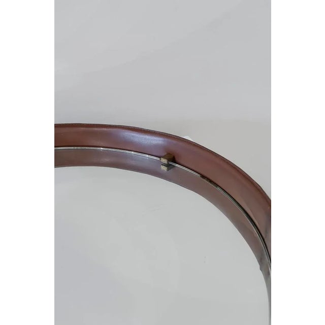 1960s Second Half of the 20th Century Italian Mirror with Leather Frame and Metal Hinges from Pizzetti, 1960s For Sale - Image 5 of 7