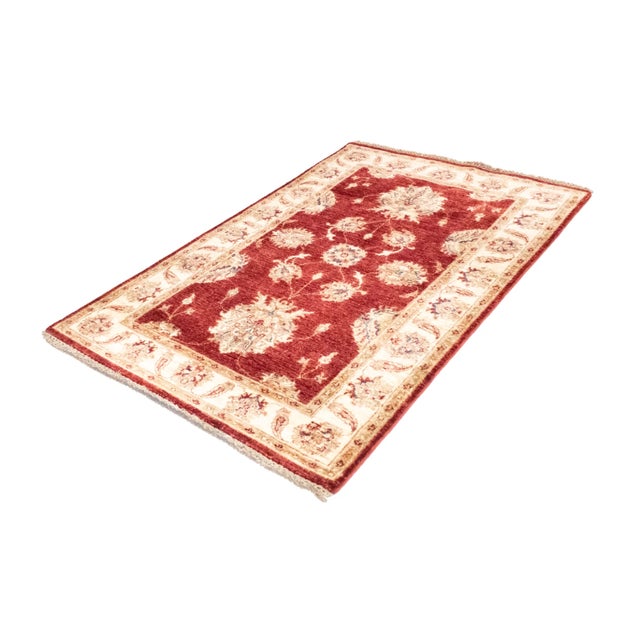 Middle Eastern Rug in Wool For Sale - Image 4 of 11