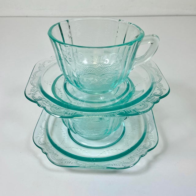 1970s Vintage Art Deco Hollywood Regency Indiana Glass Co. Recollection Cups & Saucers - Set of 30, 15 Settings For Sale - Image 6 of 9