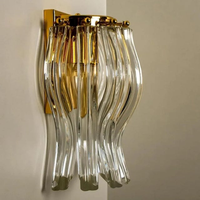 1970s Murano Glass and Gilt Brass Sconces in the style of Venini, Italy, 1970s, Set of 2 For Sale - Image 5 of 10