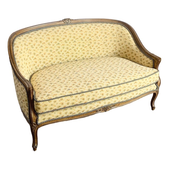 Vintage Hollywood Regency Wooden Settee Sofa For Sale
