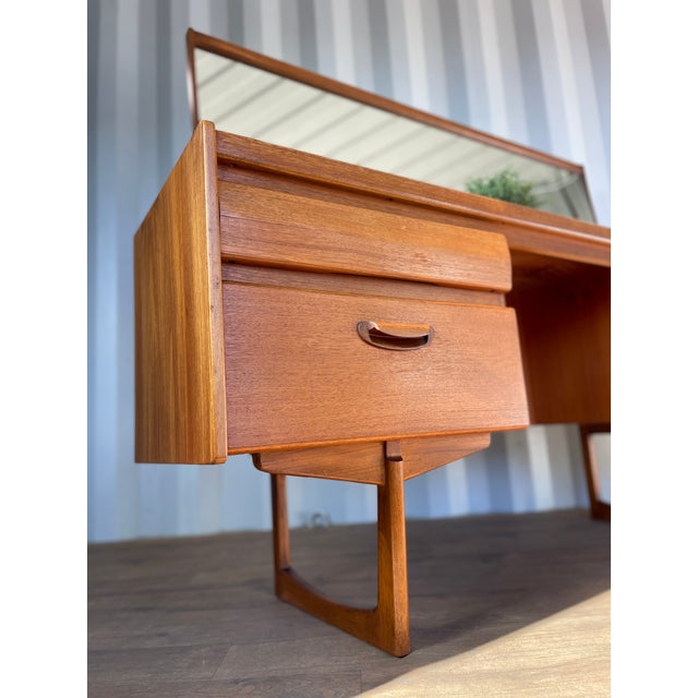Mid-Century Modern Teak Dressing Table with Mirror by William Lawrence, 1960s For Sale - Image 17 of 18
