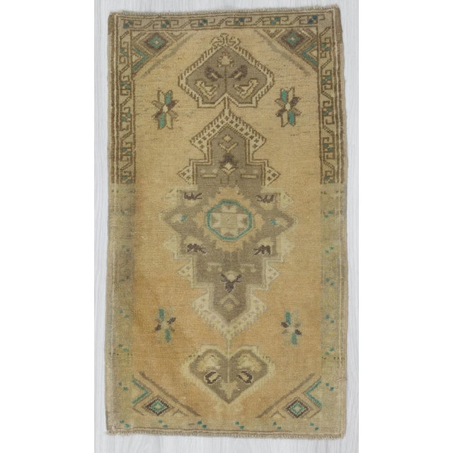 Mini Vintage Turkish Wool Rug - 1′8″ × 3′1″ For Sale - Image 4 of 4
