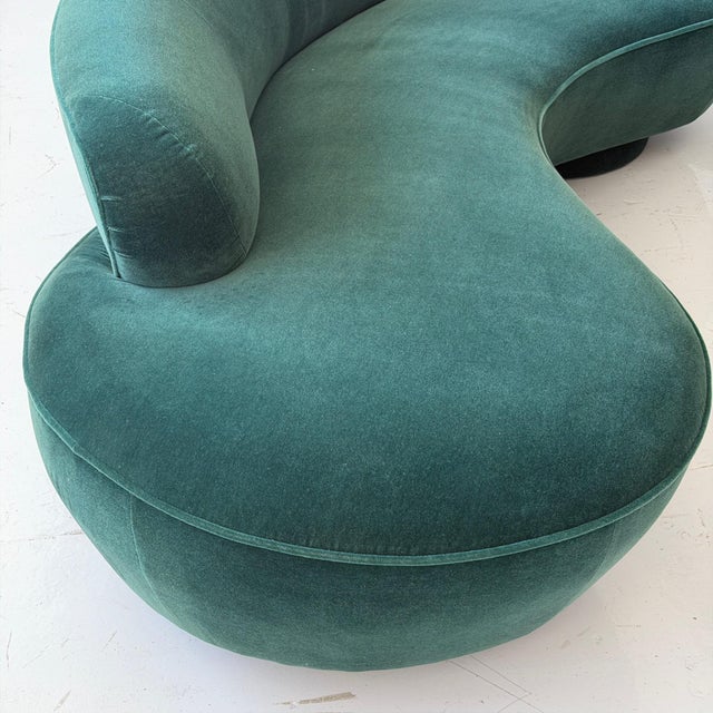 1980s Cloud Serpentine Sofa by Vladimir Kagan for Directional in Mohair For Sale - Image 5 of 6
