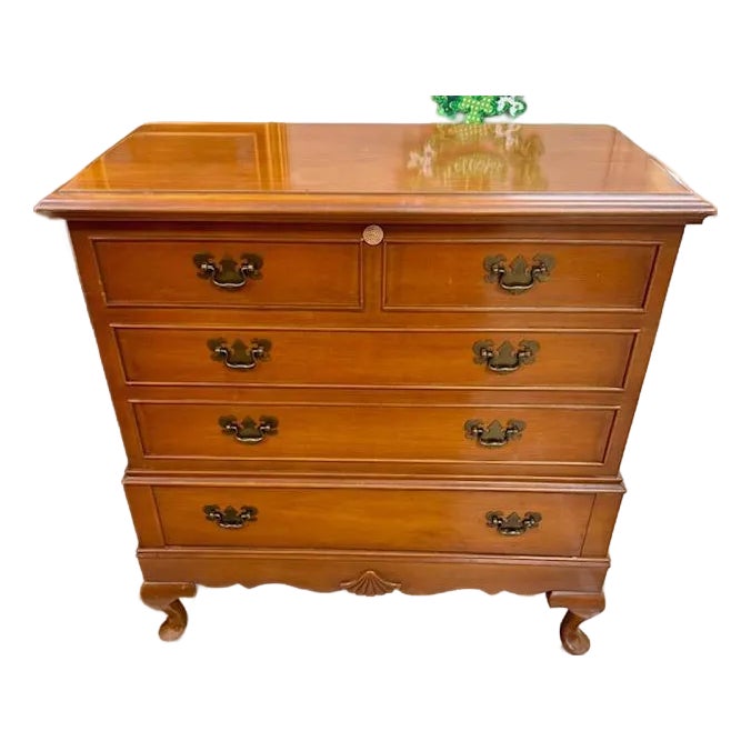 Vintage 1950 Lane Furniture Queen Anne-Style Lowboy Cedar Chest