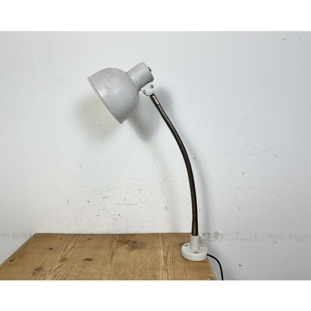 Mid-Century Modern Industrial Grey Workshop Gooseneck Table Lamp, 1960s For Sale - Image 3 of 18
