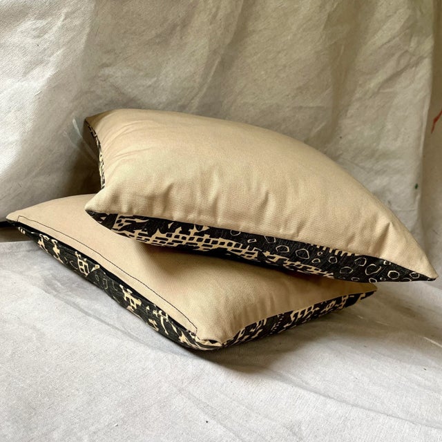 “Mother Nature” Print by Dek Tillett Ltd Custom Made 16” Throw Pillows-A Pair For Sale - Image 11 of 13