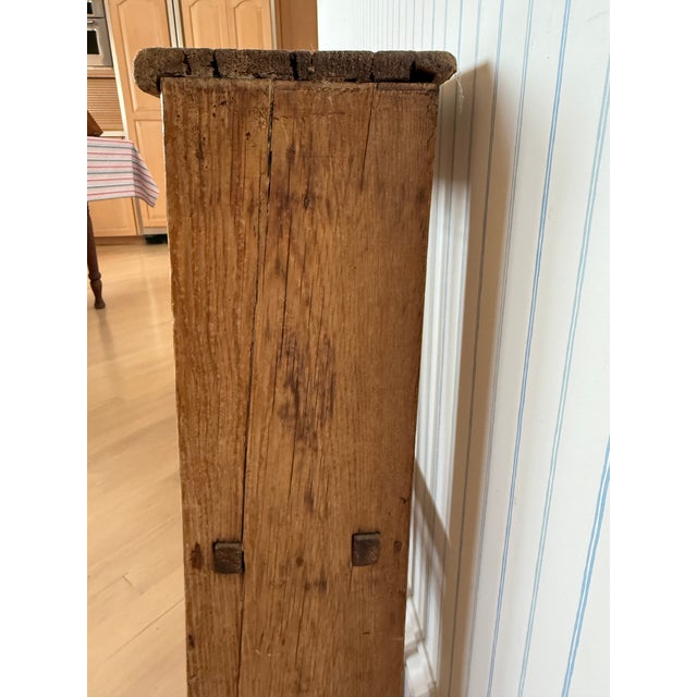 Antique English Pine Edwardian Plate Rack for 50 Dishes For Sale - Image 12 of 17
