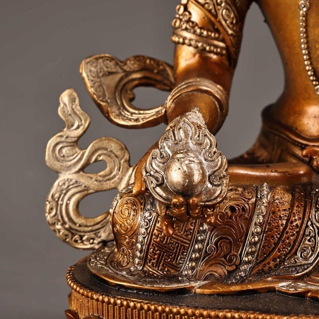 Metal Late 19th Century Gilt Bronze Ksitigarbha Bodhisattva Statue, 2kg For Sale - Image 7 of 9