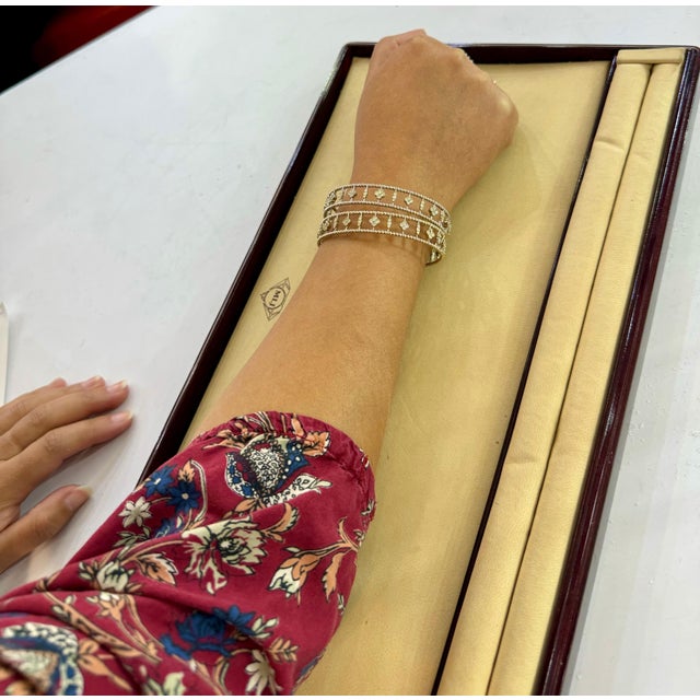 2 Ct Brilliant Cut Diamond Metro Women 14 Kt White Gold Diamond Bangle Bracelet For Sale - Image 14 of 18