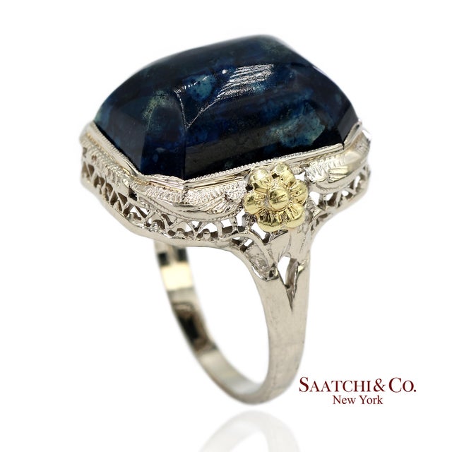 Early 21st Century 14k Two Tone Yellow and White Gold Blue Stone Ornate Floral Motif Ring, Size 5.25 For Sale - Image 5 of 13