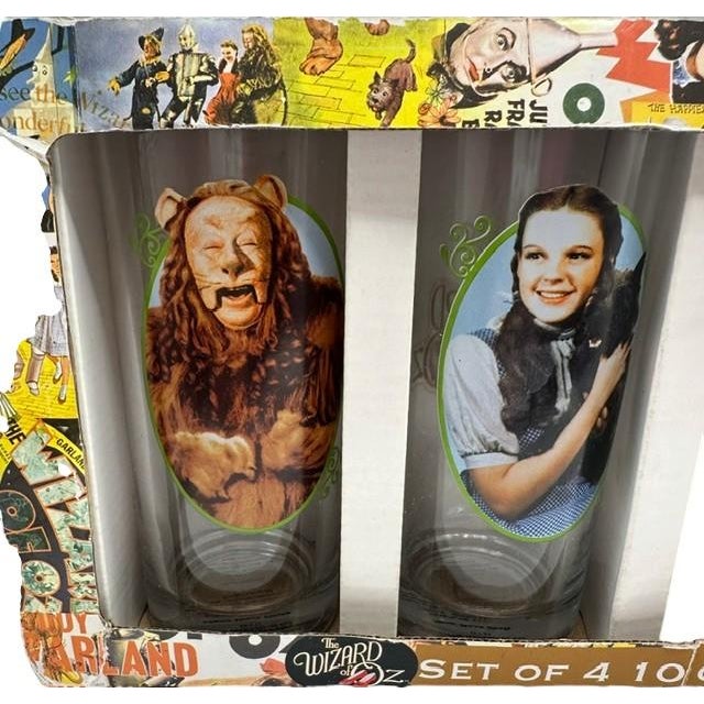 Vintage Glass Tumblers Featuring 'The Wizard of Oz' Characters by Vandor - A Set of 4 For Sale - Image 14 of 15