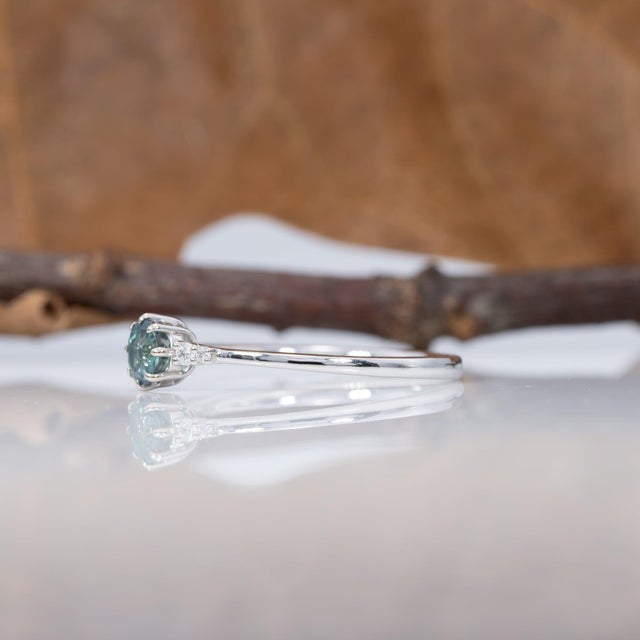 Alexandrite Ring With Earth-Mined Diamond Accents: Solid 14k Gold, Round 4.2mm, Size 6.75 For Sale - Image 9 of 12